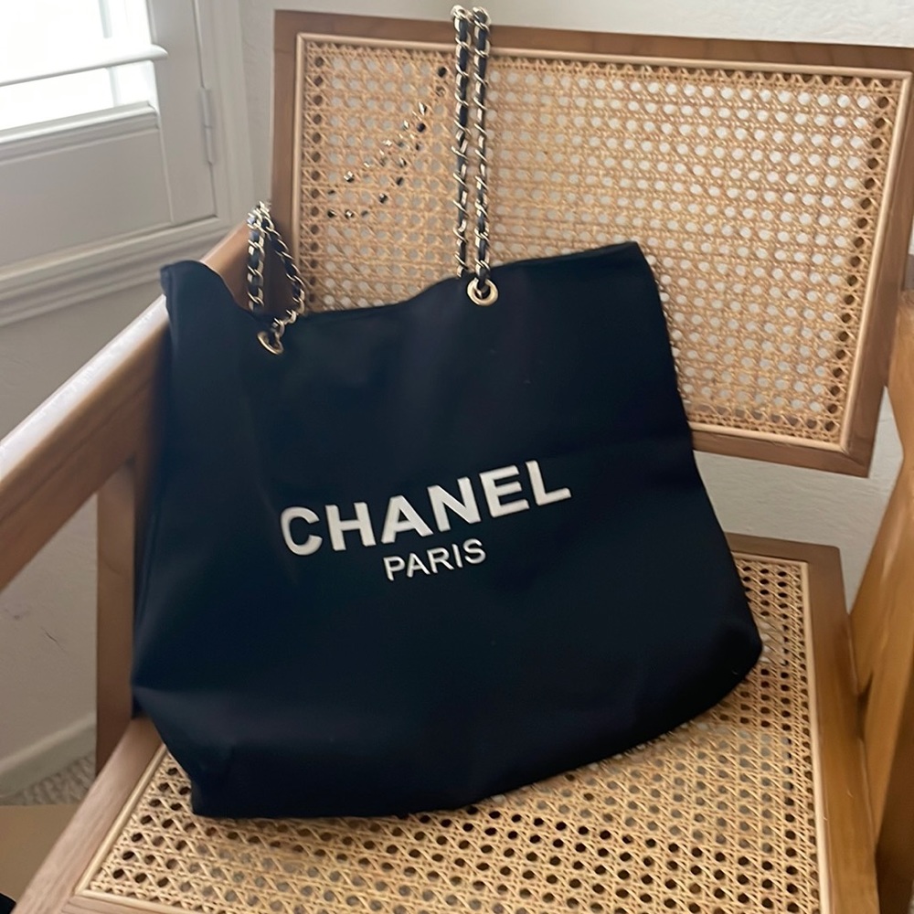 CANVAS BLACK TOTE